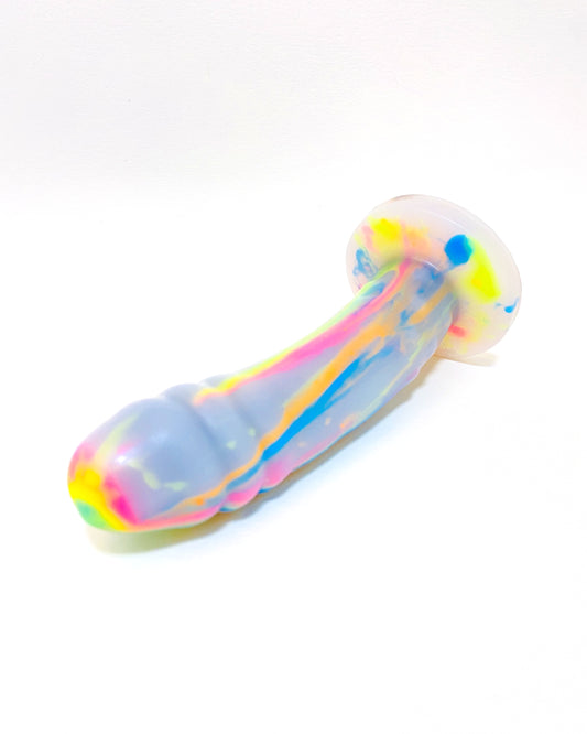 BLACK TO WHITE GLOW STREAM image 1