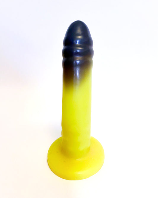 BACK TO BLACK image 1