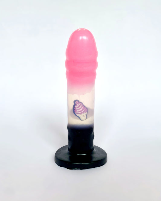 ICECREAM LIPS image 1