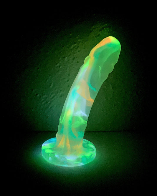 GLOW LAYERS SUCTION CUP image 1