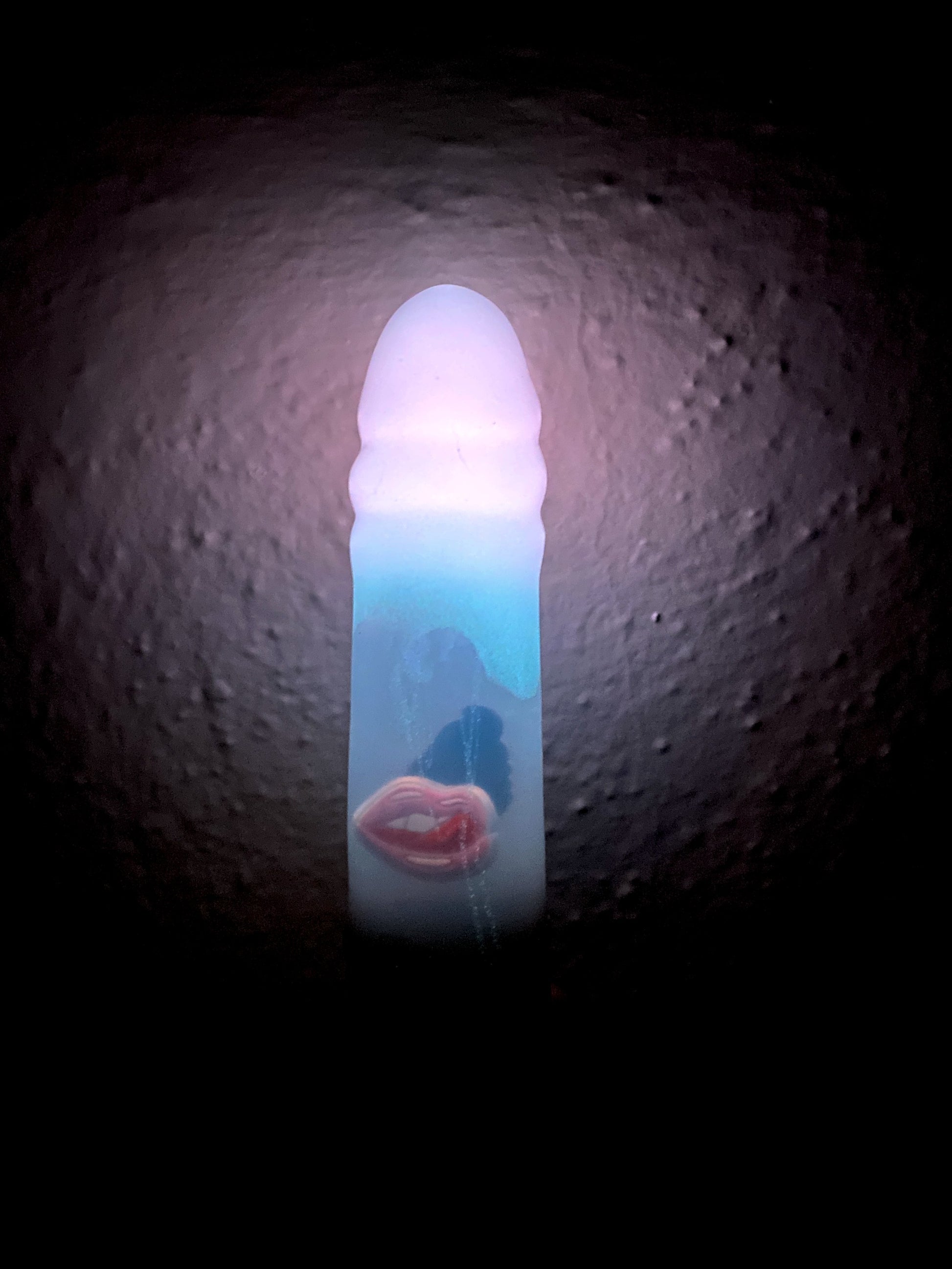 ICECREAM LIPS image 2