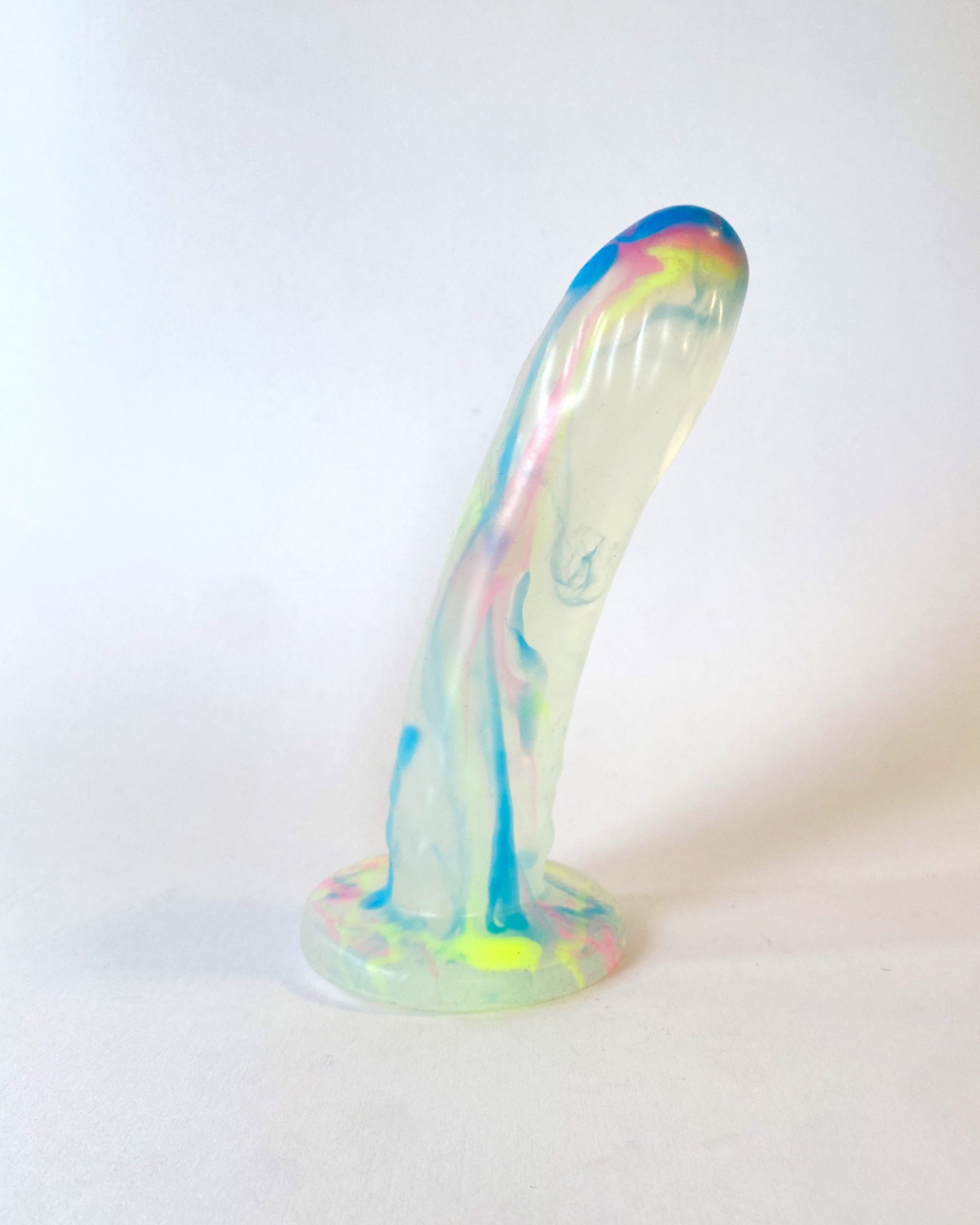 GLOW-IN-THE-DARK TRAILS image 2