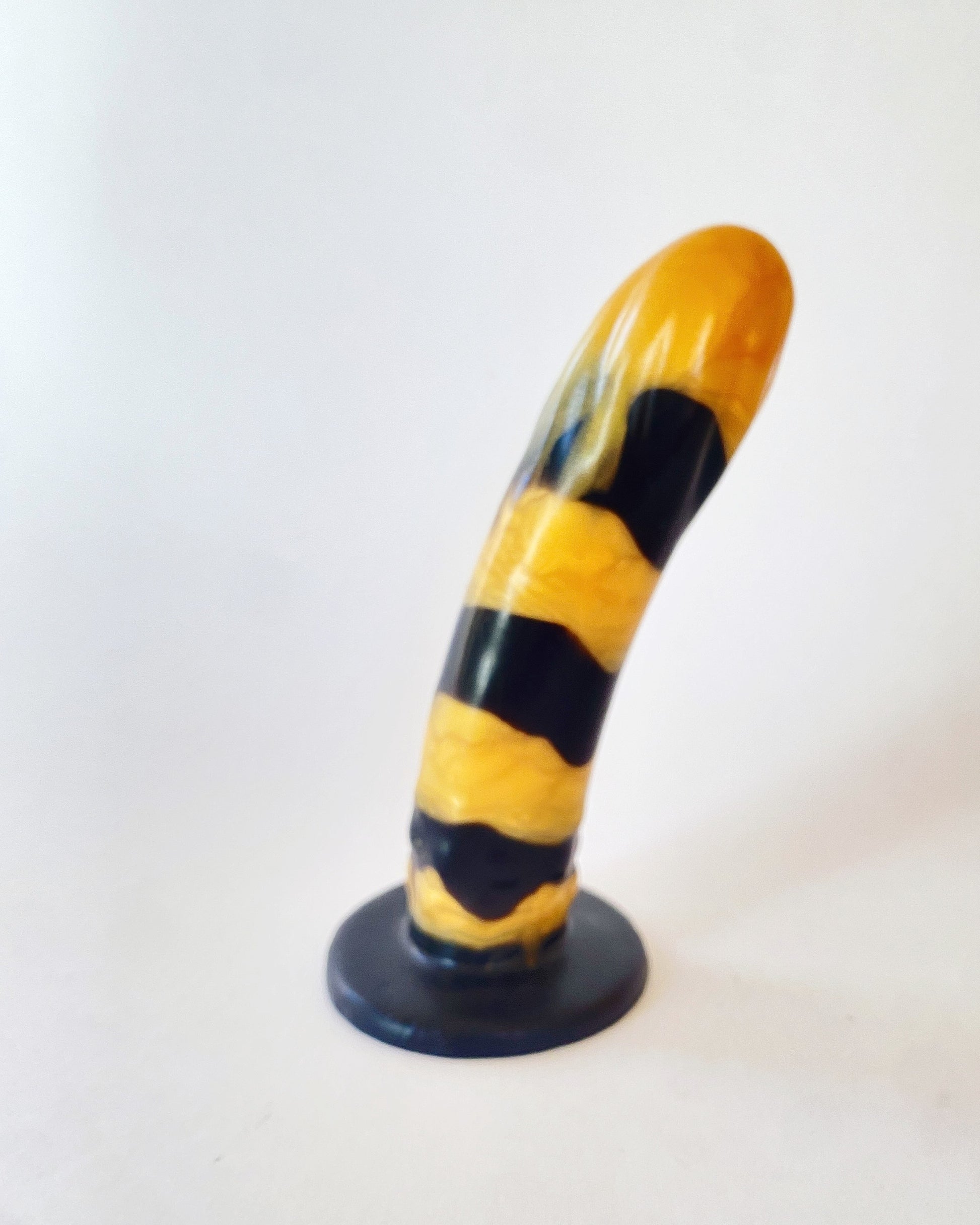 BLACK N GOLD image 2