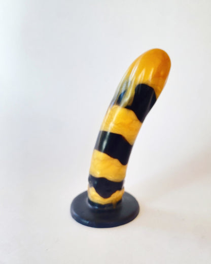 BLACK N GOLD image 2