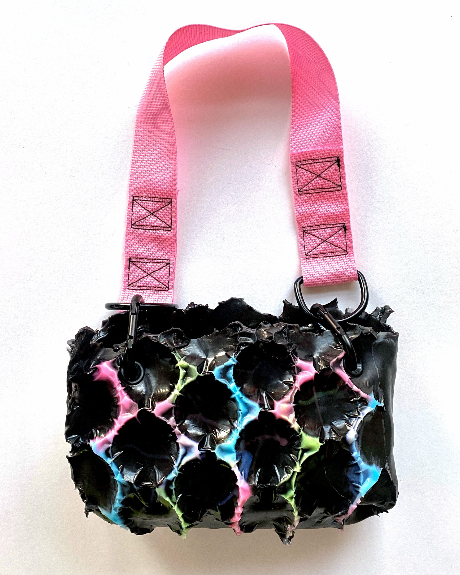 GLOW WEB SILICONE BAG image 3