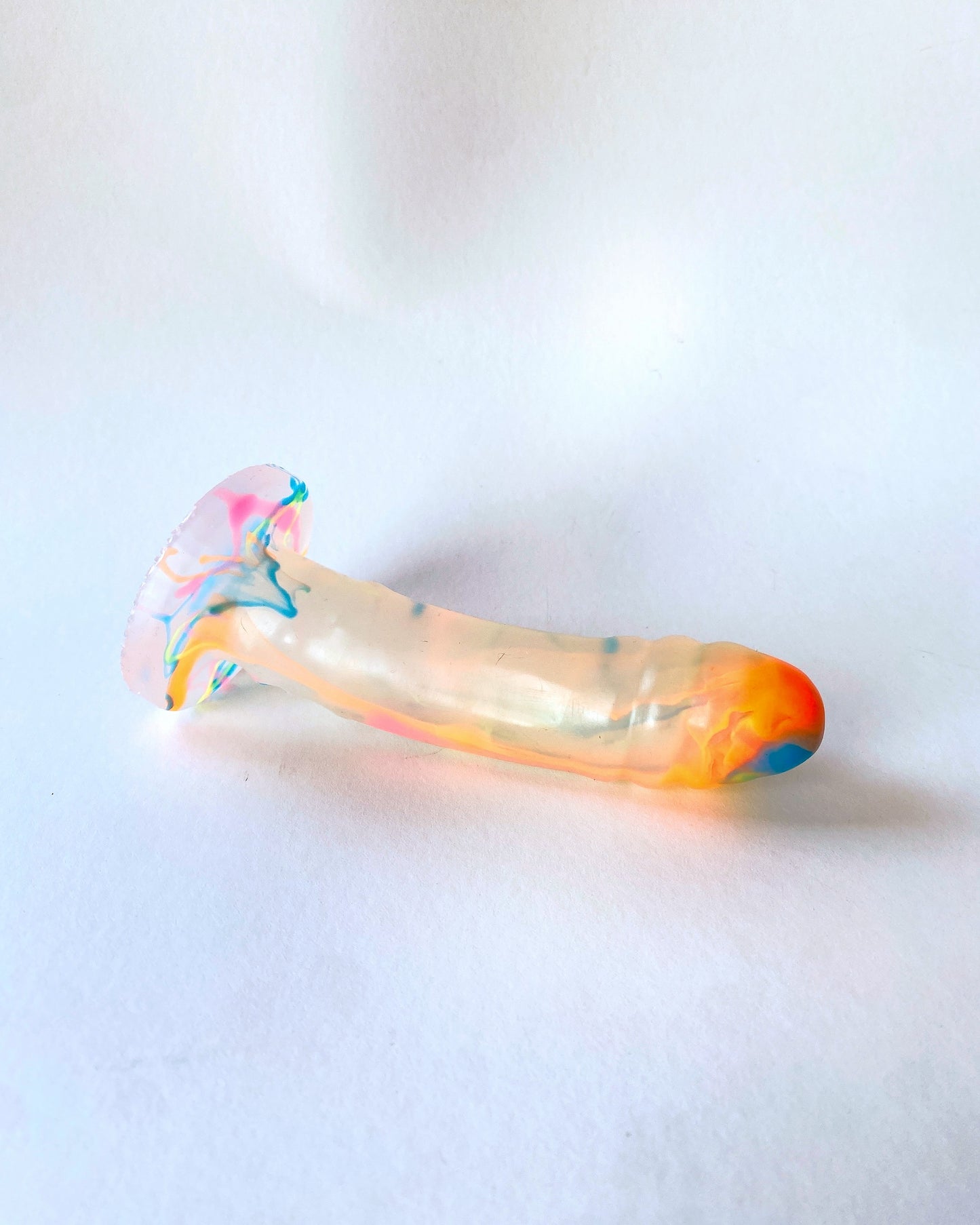 GLOW STREAM SUCTION CUP image 4